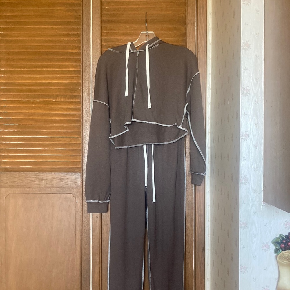Brand New Forever 21 Athletic Pullover &Pants